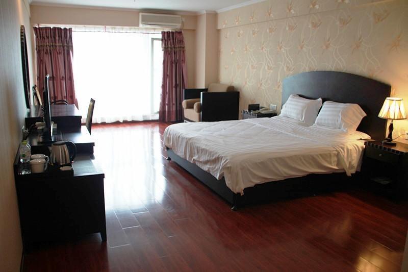 Starway Hotel Chongqing Nanping Wanda Room photo