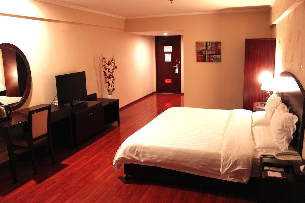 Starway Hotel Chongqing Nanping Wanda Room photo